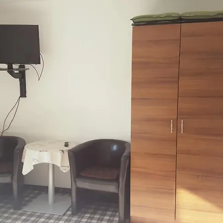 Haus Priller Guest house *